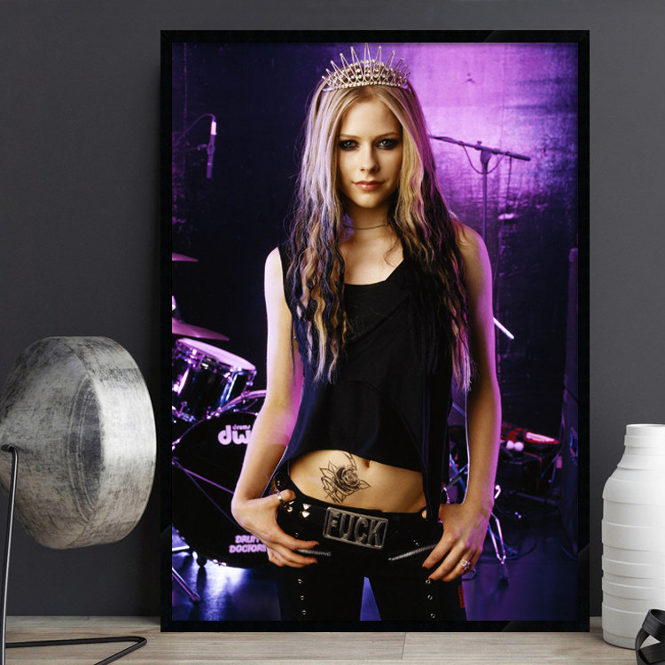 avril 艾薇儿 欧美摇滚明星美女写真音乐海报装饰画 酒吧有框挂画