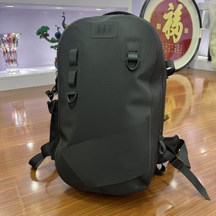 2025新款气密多功能大容量户外防水双肩路亚包钓鱼饵盒包渔具包