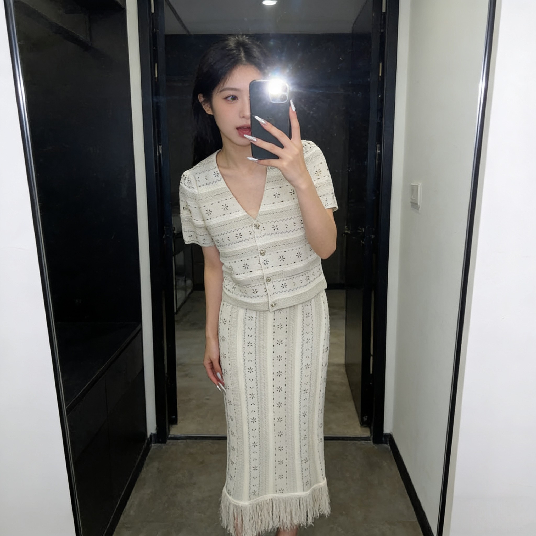 小众气质重工bling闪钻针织开衫短袖上衣+流苏包臀半身裙两件套装