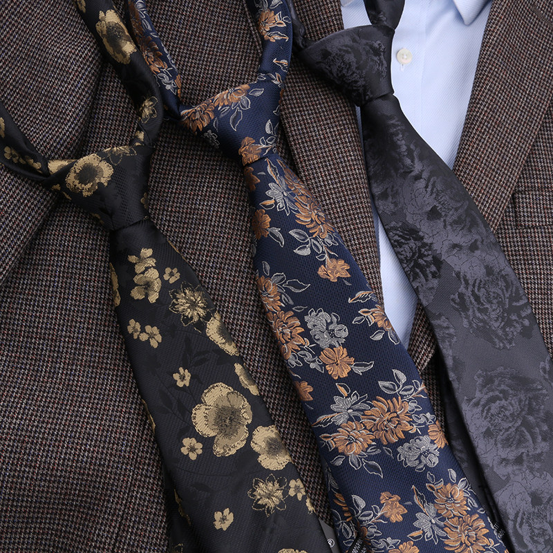 男士时尚休闲黑色金色花朵正装商务新郎手打宴会高档复古上班配饰
