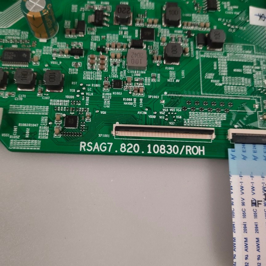 海信55V1F-R(BOM13)304517主板 RSAG7.820.10830屏HD550Y1U61-T0B