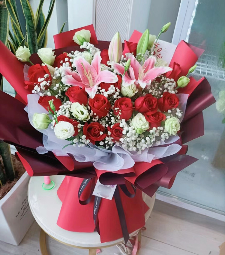 玫瑰百合生日花束南京鲜花同城速递玄武江宁建邺鼓楼秦淮花店送花