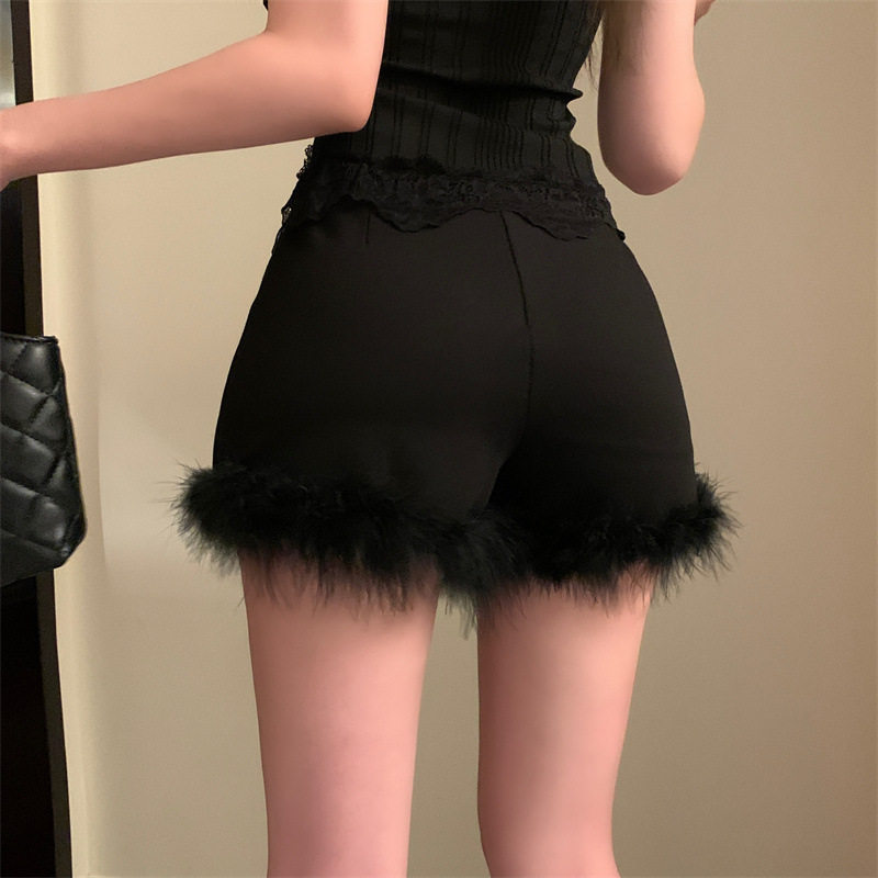 毛毛拼接黑色休闲短裤女装春季高腰紧身直筒裤子a字包臀打底热裤