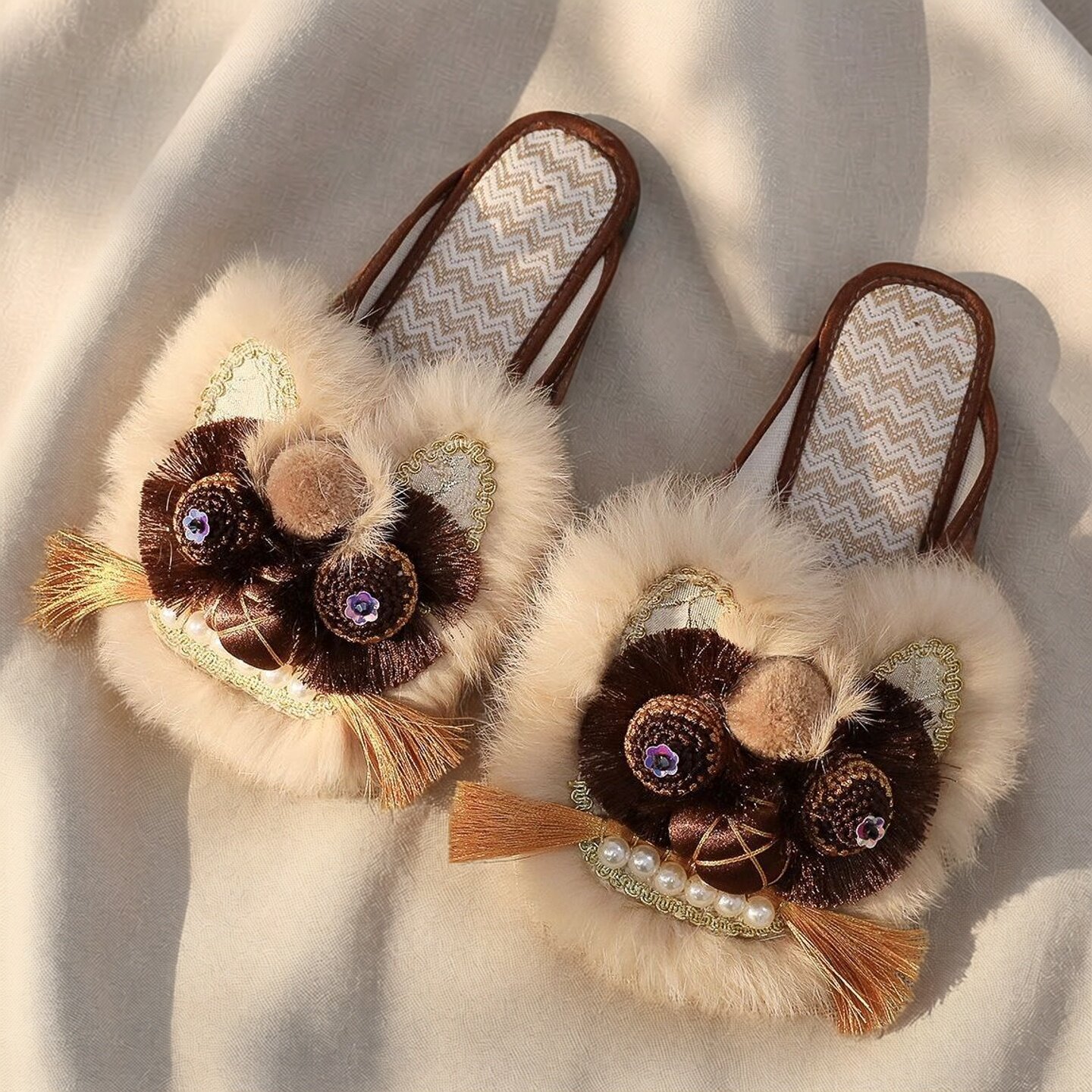 虎头包头拖鞋2026春季新款民族风手工绣花鞋国潮复古平底汉服布鞋