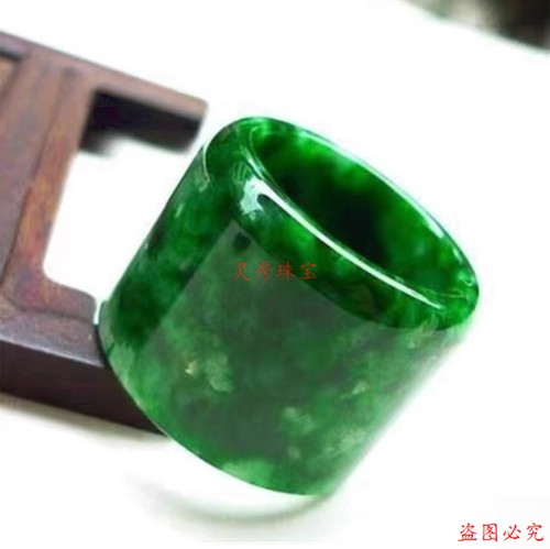 翡翠干青扳指铁龙生祖母绿满色男女款玉石扳指戒指玉指环精品