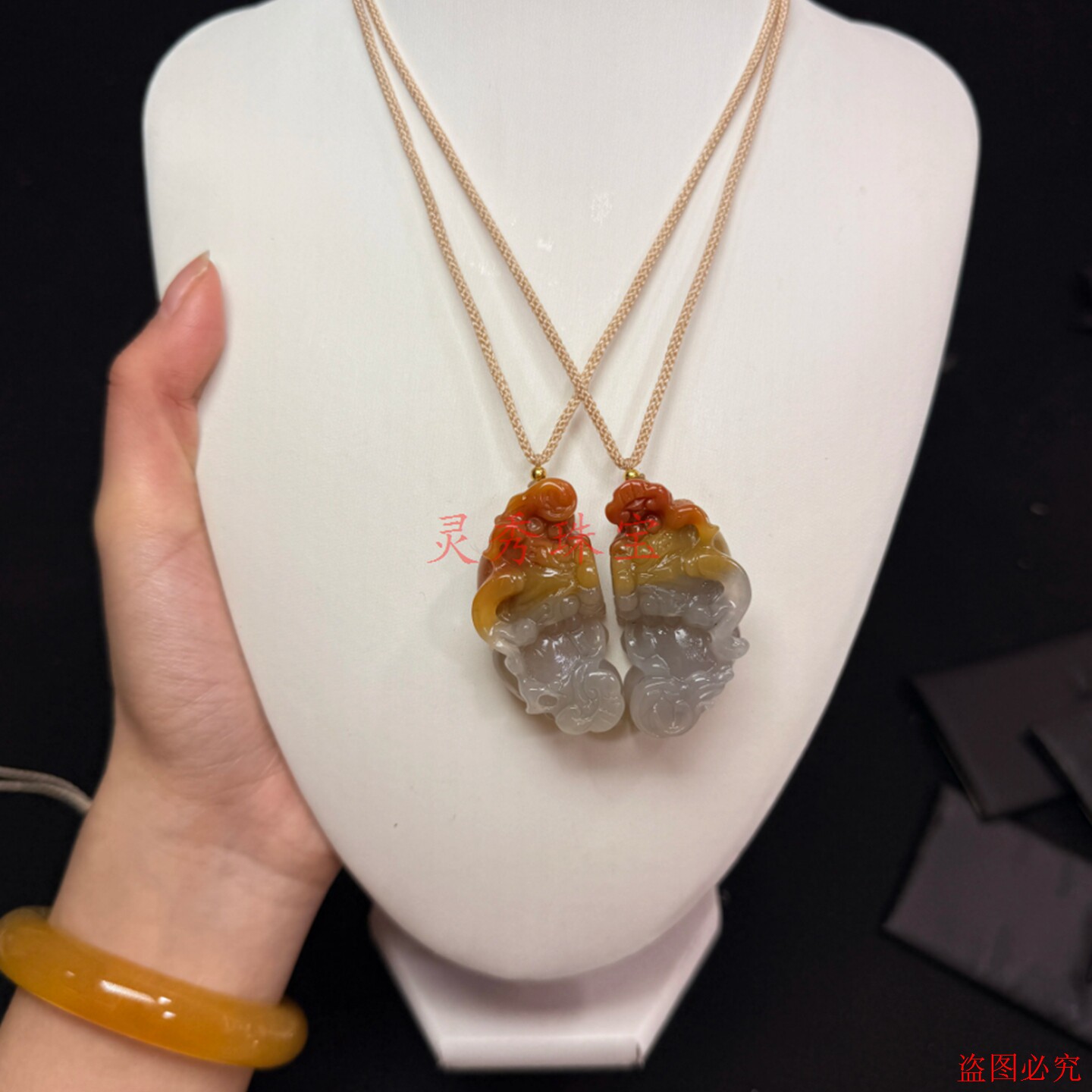 新款黄龙玉霸王招财貔貅挂件吊坠男女款手工雕刻玉石吊坠玉挂件