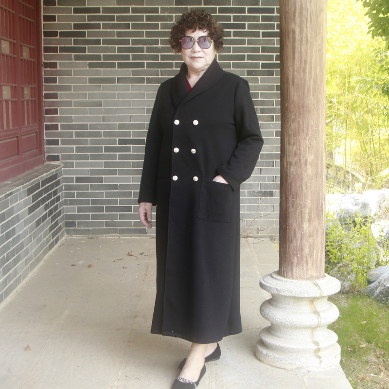 中老年春秋长款风衣加肥大码胖妈妈款外套宽松型时尚有内衬大衣
