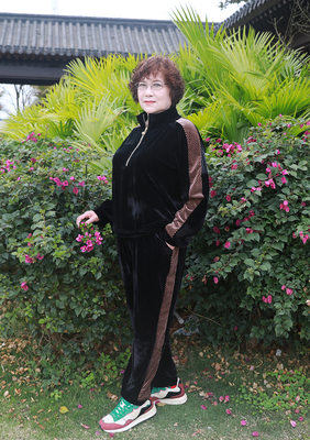 运动服宽松洋气加肥大码妈妈套装