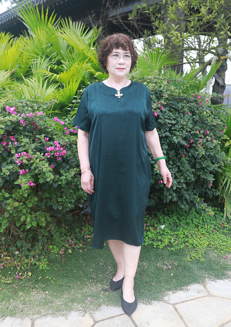 真丝连衣裙中老年女装特大码妈妈