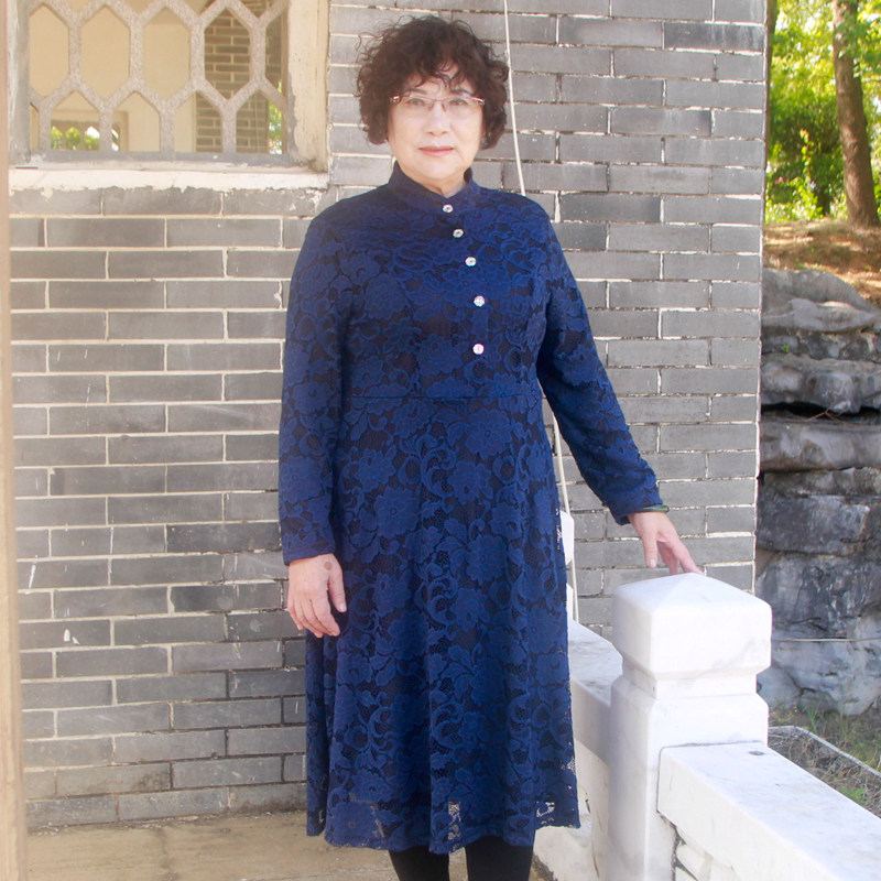 2023年春季新款长袖蕾丝连衣裙加肥大码胖妈妈款时尚中长款裙子