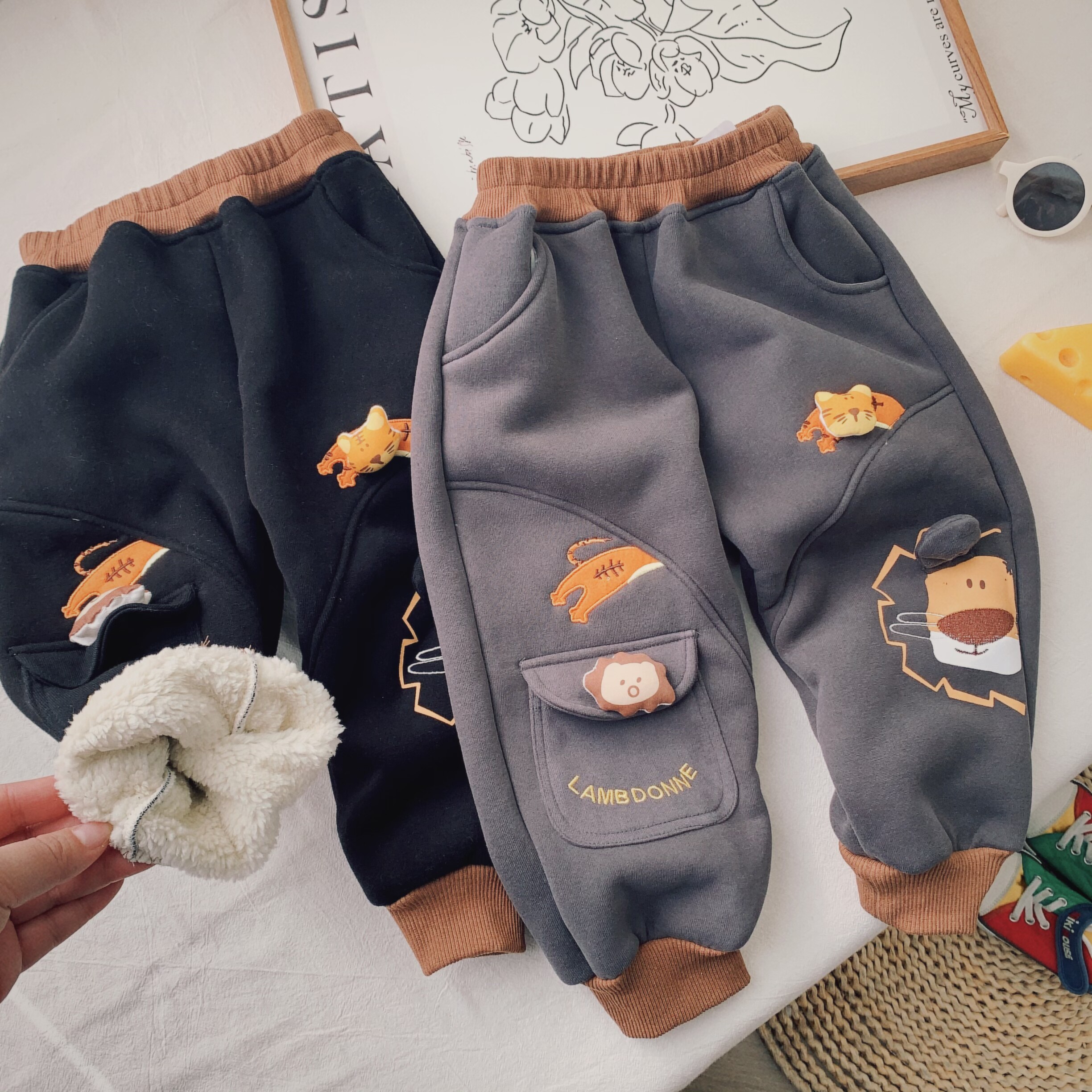 儿童加绒卫裤长裤秋冬