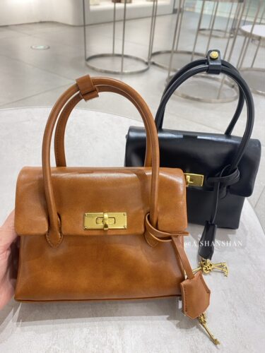 【珊珊家不退换】CHARLES&KEITH斜挎包CK2-30782769kerry复古手提