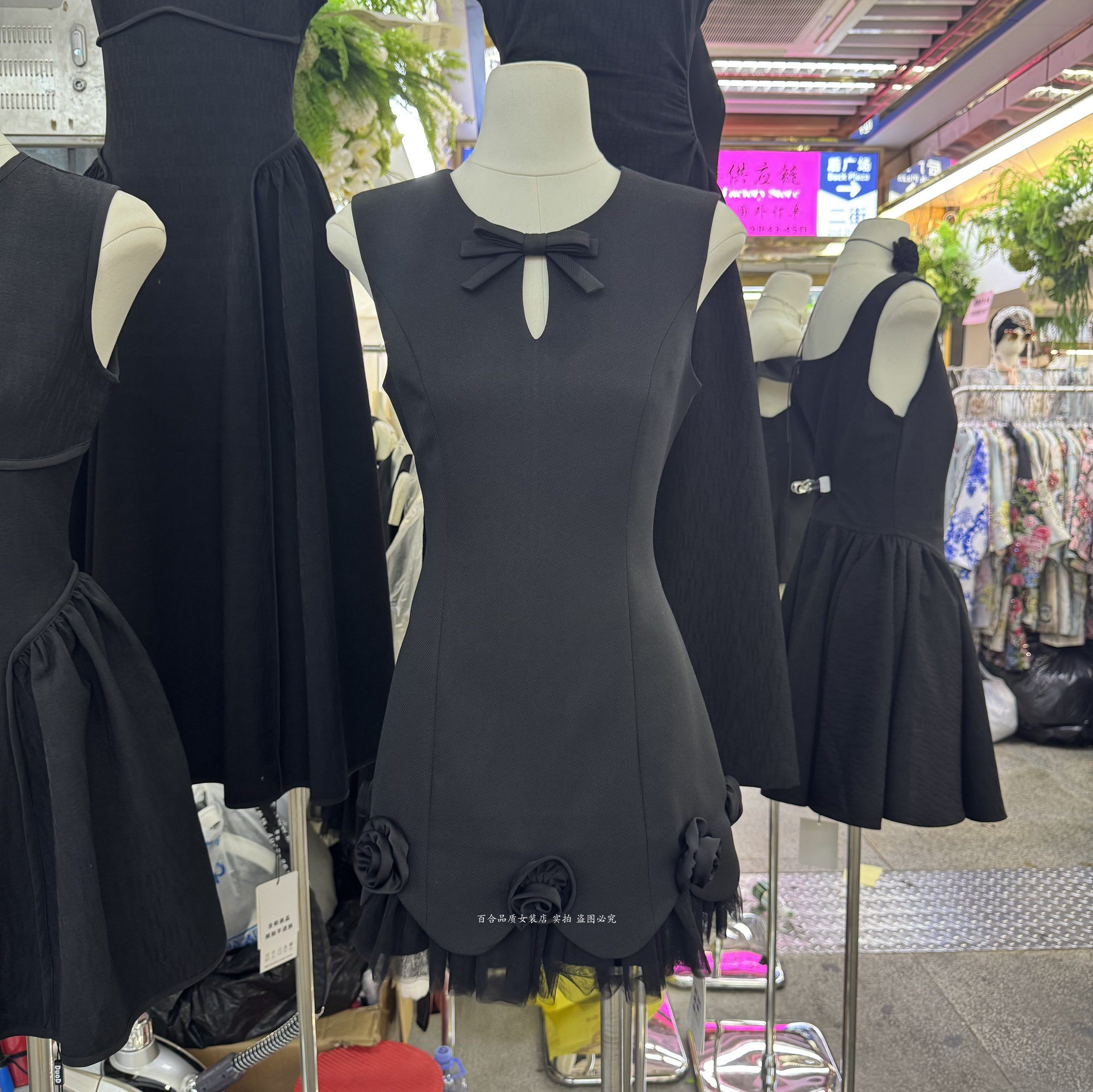 MIU系千金风无袖收腰订婚礼服裙