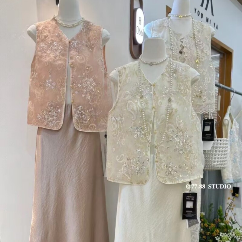 十三行新中式重工刺绣亮片钉珠马甲女2025新款高级感叠搭外穿背心