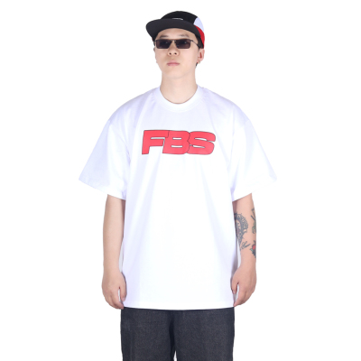 FBS 24SS美式街头简约字体LOGO嘻哈街舞hiphop小领口宽松短袖T恤