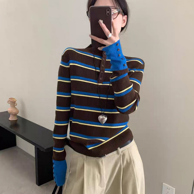 秋冬时尚撞色条纹圆领长袖针织衫女复古风拼色纽扣长袖打底毛衣