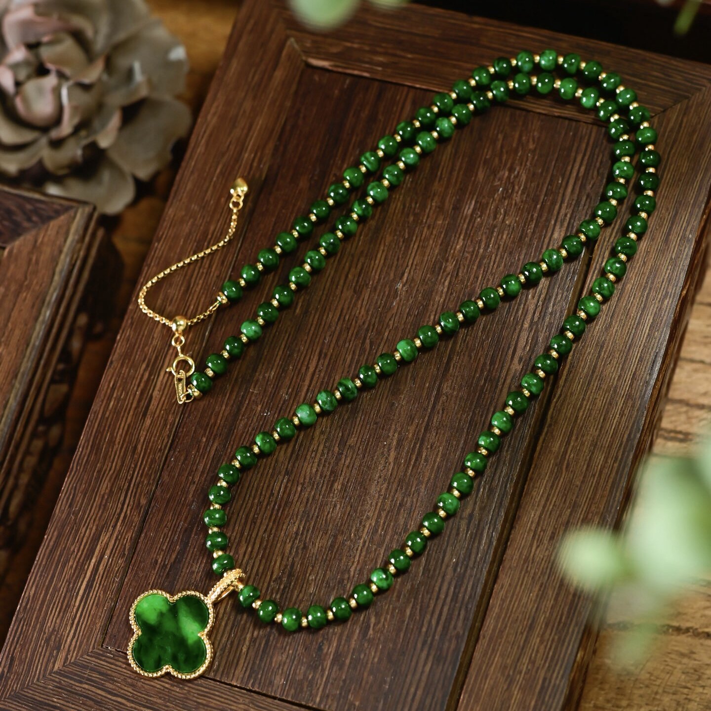 天然A货辣绿干青翡翠短款项链四叶草镶嵌925纯银镀金吊坠短款项链