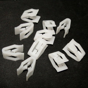 五菱730佳辰凯捷宏光星光缤果宝骏MINI云朵仪表板饰板塑料夹卡扣