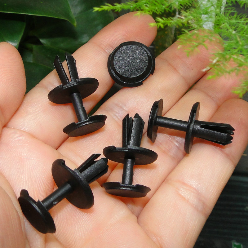 奔驰散热器支架铆钉卡扣高品质