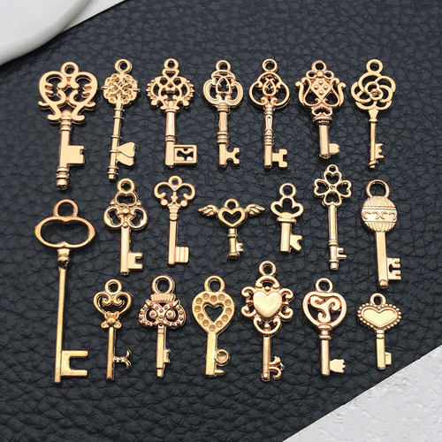 混20款/包创意复古kc金小钥匙挂件DIY耳饰手链钥匙扣饰品配件吊坠