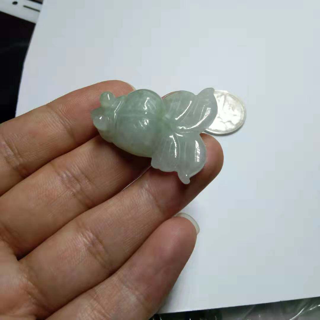 天然缅甸A货翡翠冰糯种金鱼吊坠年年有余男女挂件带证书坤圣珠宝