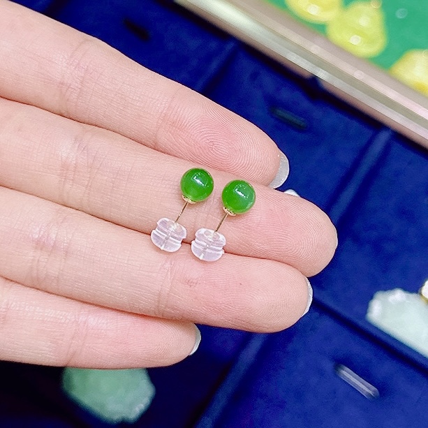 工厂价 天然和田玉碧玉18k金耳钉碧玉苹果绿耳饰灯泡款简约 送盒