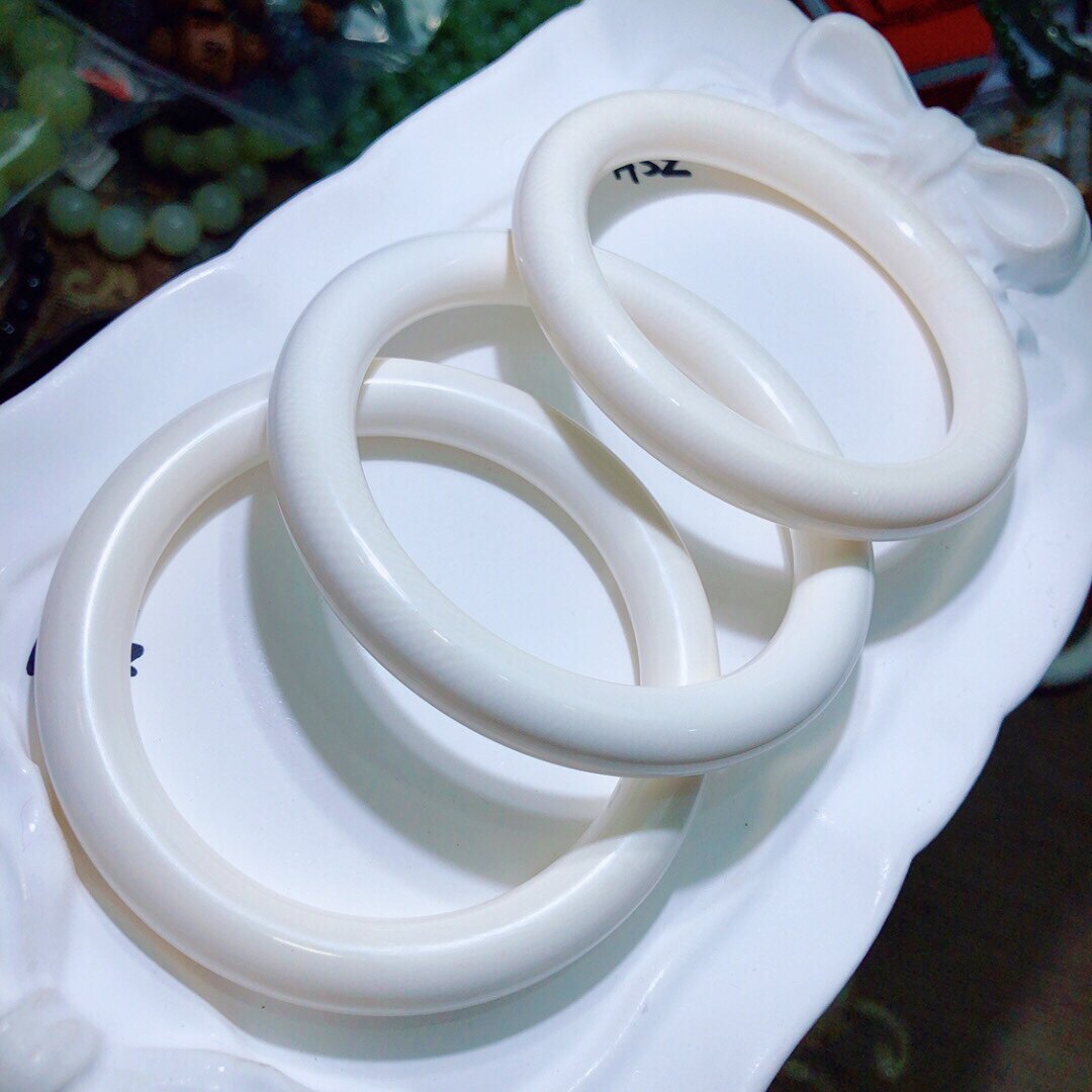 BB0711 天然猛犸象牙手镯女圆条手镯冰料美人条满纹简约气质百搭