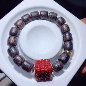 V964 越南沉香手链红牡丹花方糖款10mm高油桶珠首饰单圈老料情侣