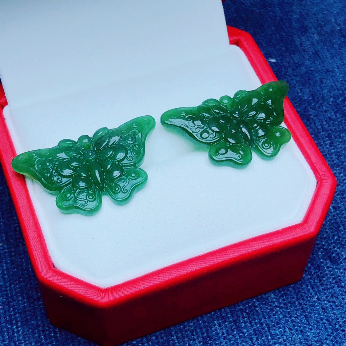 S619天然和田玉碧玉蝴蝶吊坠雕刻款29mmDIY项链手链锁骨链 打孔