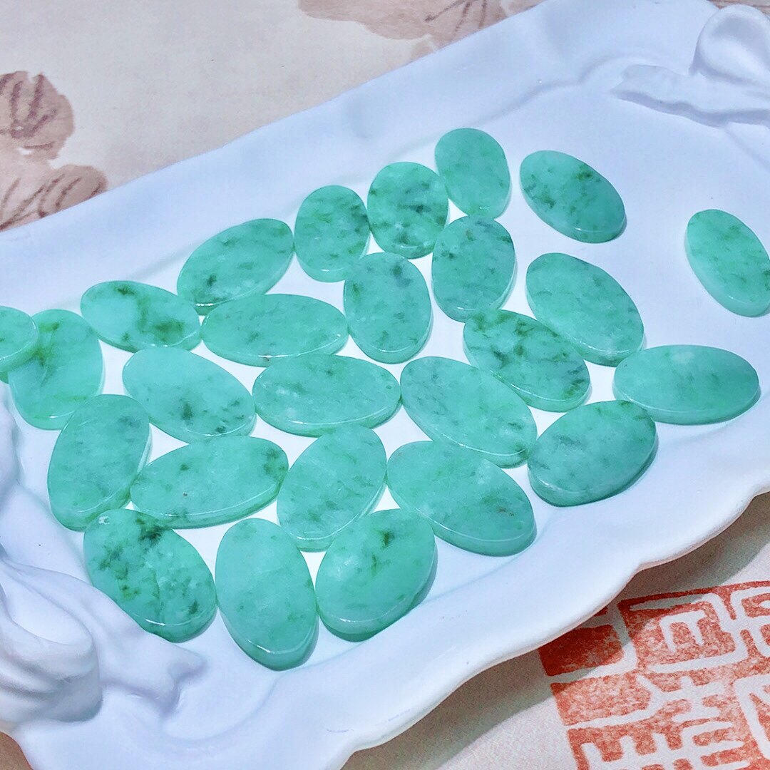 AA0105 缅甸天然A货翡翠金丝阳绿飘花椭圆无事牌吊坠耳坠配件diy