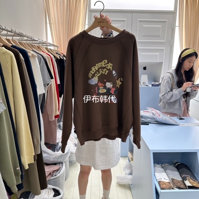 秋款圆领插肩卡通小猫休闲卫衣