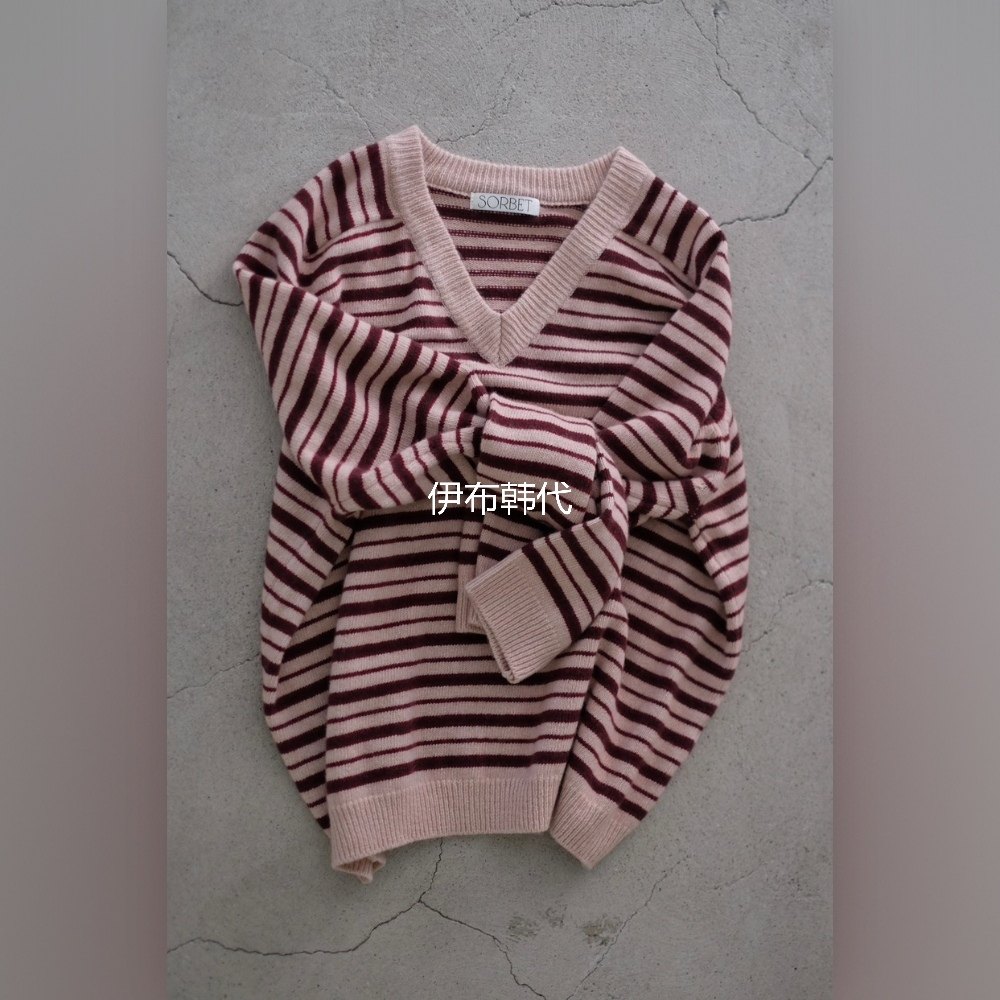 V领休闲条纹宽松毛衣针织衫女