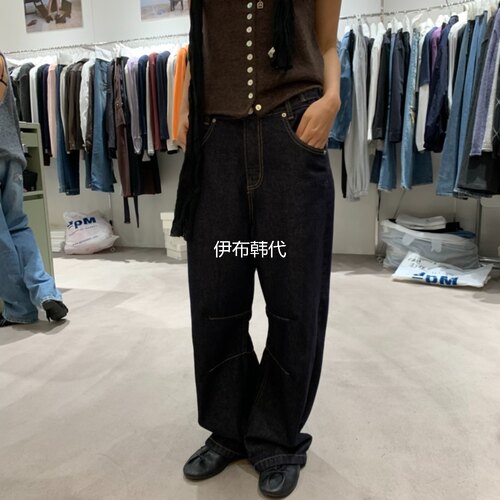 深色休闲裤腰金属扣直筒牛仔裤