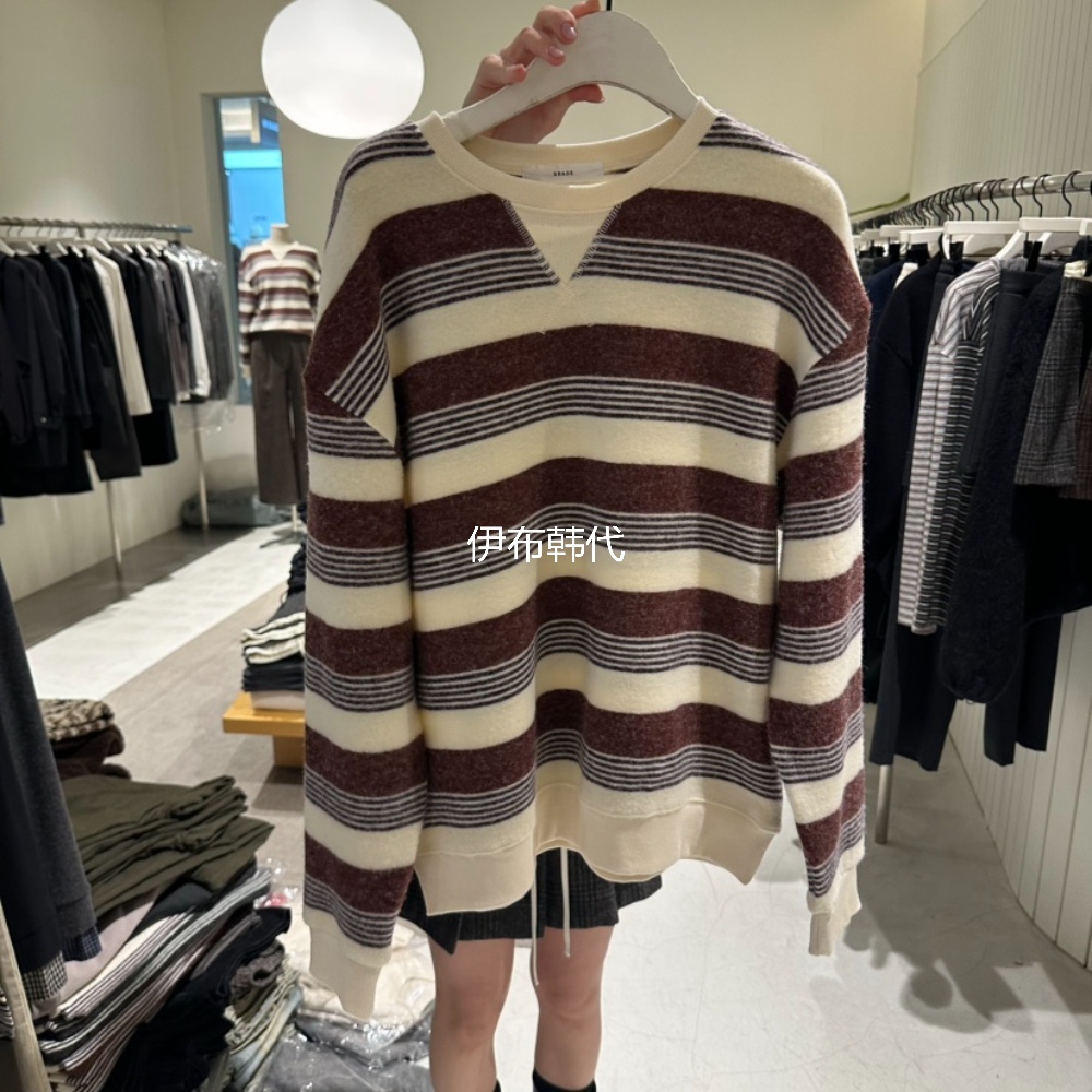 圆领休闲宽条纹磨毛简约卫衣