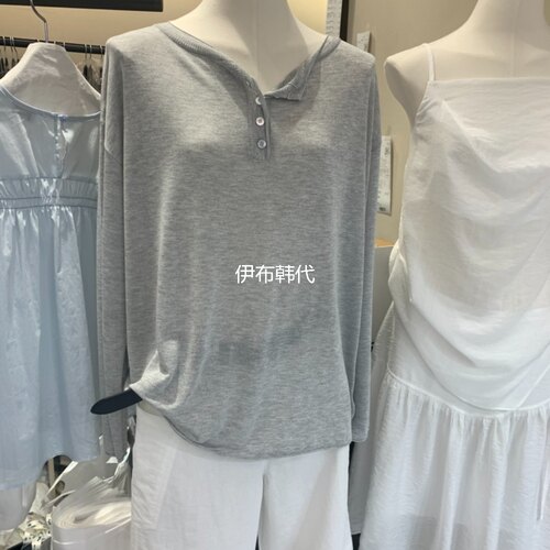 圆领休闲纽扣套头薄款长袖T恤女