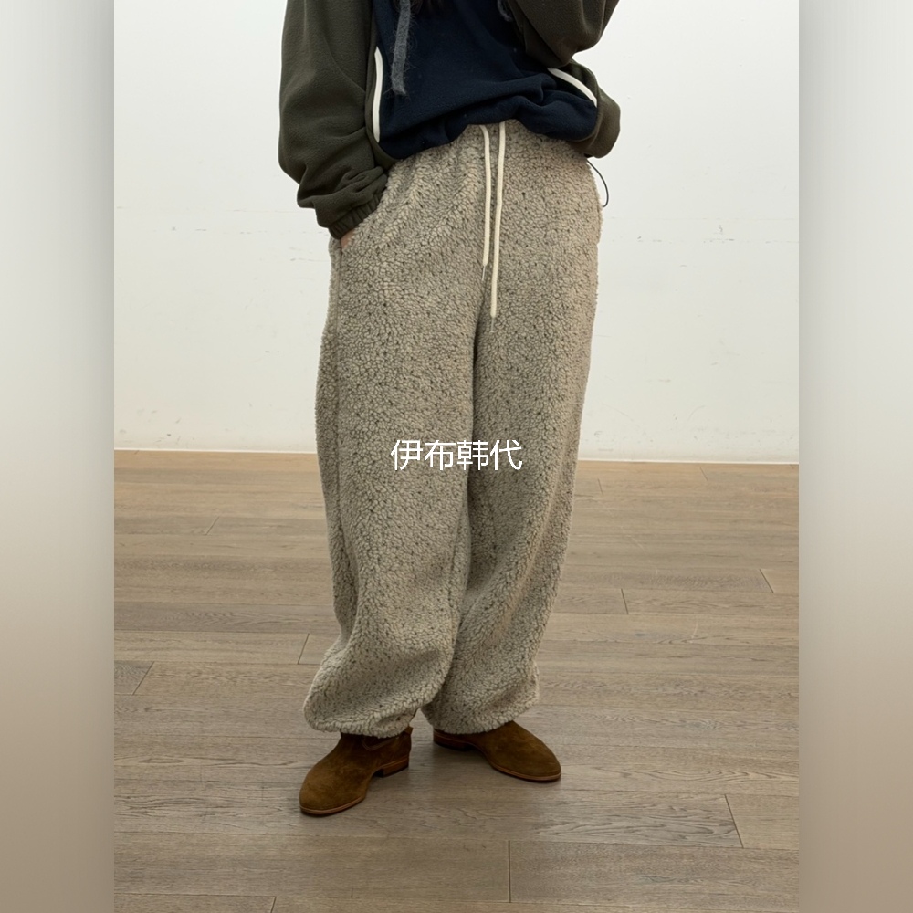 松紧腰仿羊羔毛绒颗粒直筒裤