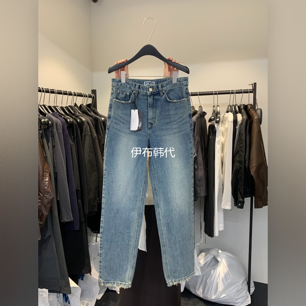 磨白做旧裤脚磨破直筒牛仔裤