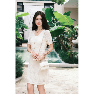 天蚕丝连衣裙女气质V领短袖镂空收腰显瘦高级感修身裙子夏季