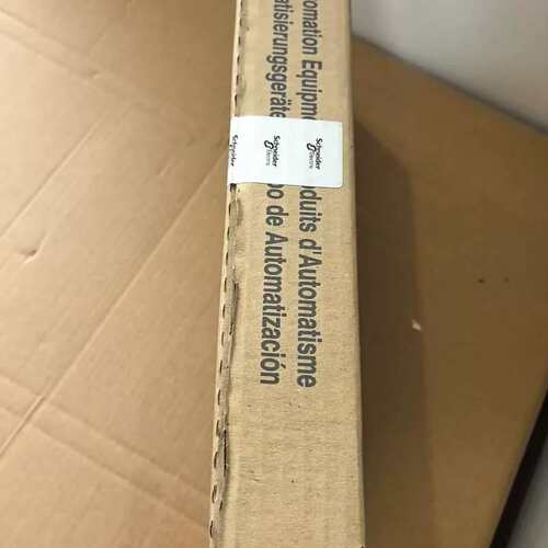 议价全新施耐德140DAI35300（剩余7个货架道1-3）实物