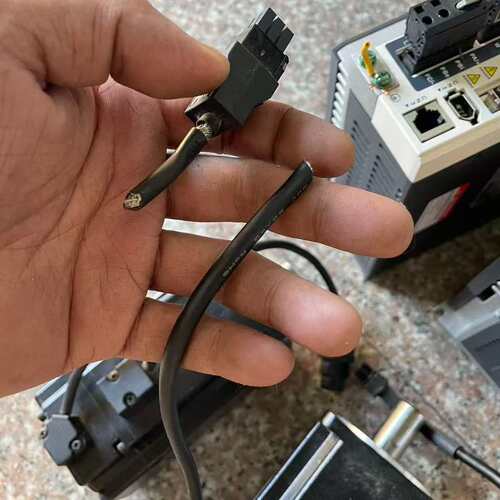 议价施耐德驱动电机伺服套装LXM23DU07M3X电机BCH08