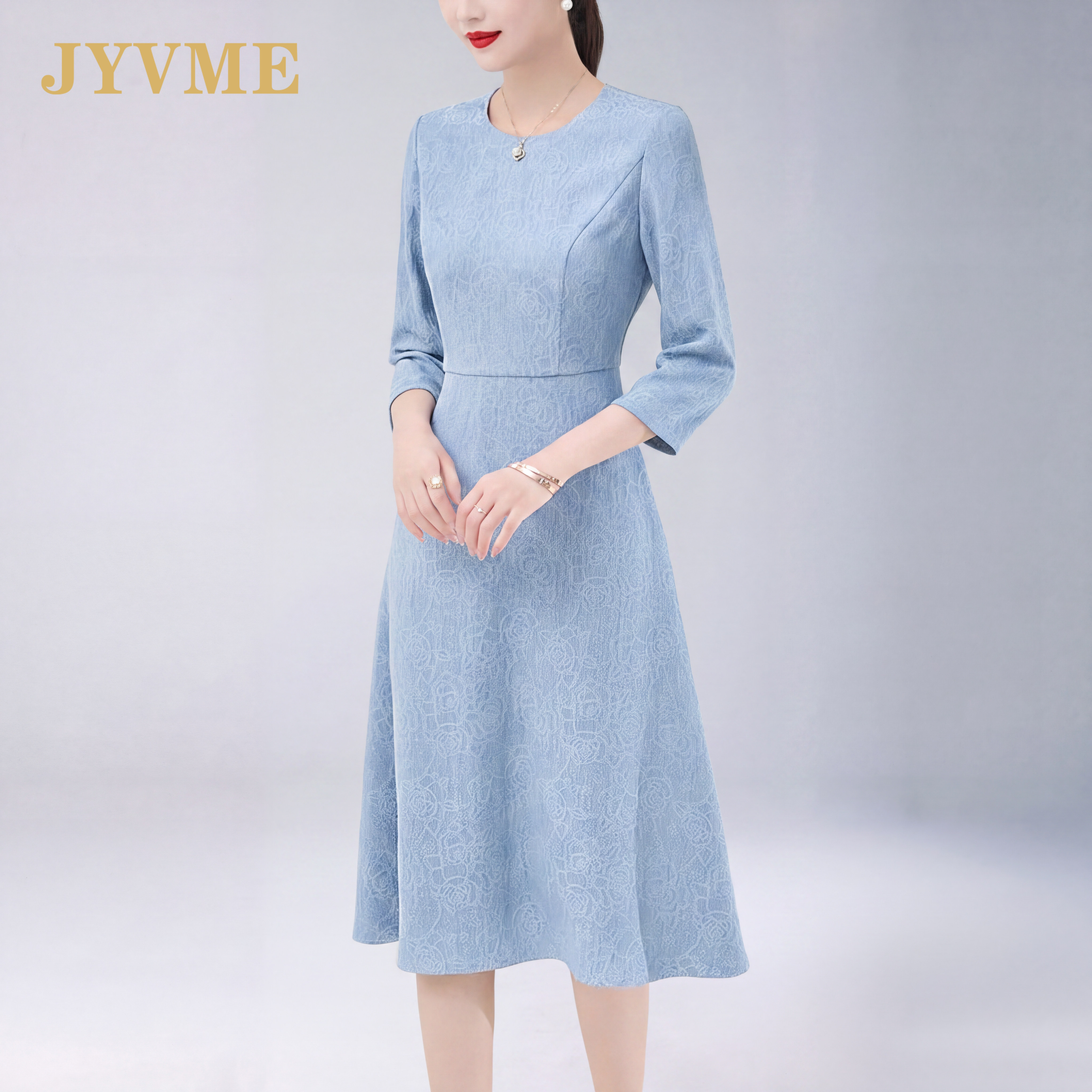 JyVme轻奢2026秋季新款连衣裙女修身蕾丝气质优雅收腰提花裙子