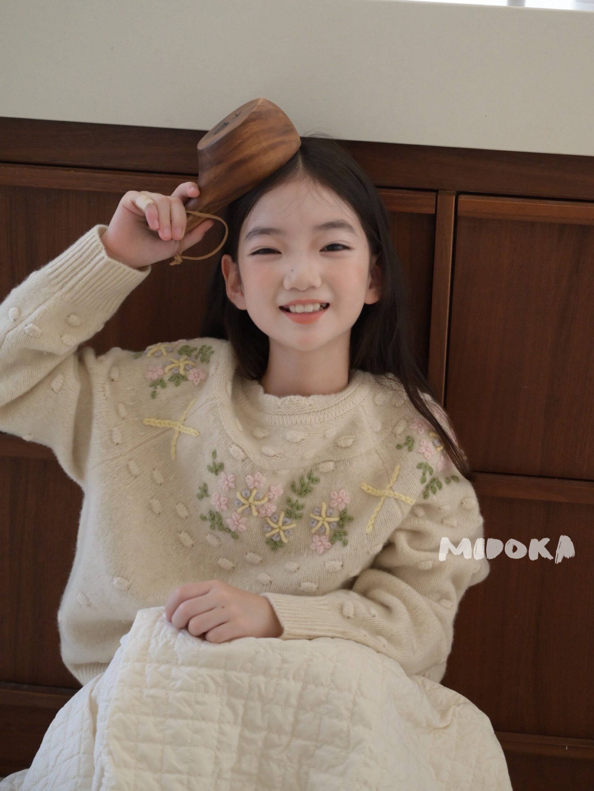 MIDOKA米多2026秋冬女童手工钩花羊绒衫韩版针织衫中大童毛衣亲子