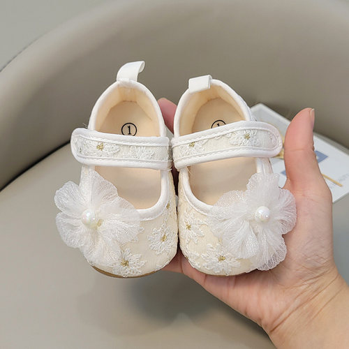 婴儿公主鞋蕾丝花朵软底防滑