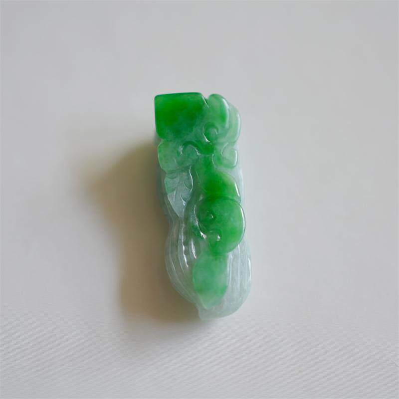天然翡翠玉吊坠糯种阳绿如意花生一生如意好事花生吊坠