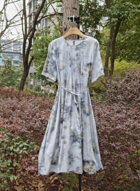 轻奢桑蚕丝连衣裙女夏季新款收腰系带水墨印花气质温柔风A字裙