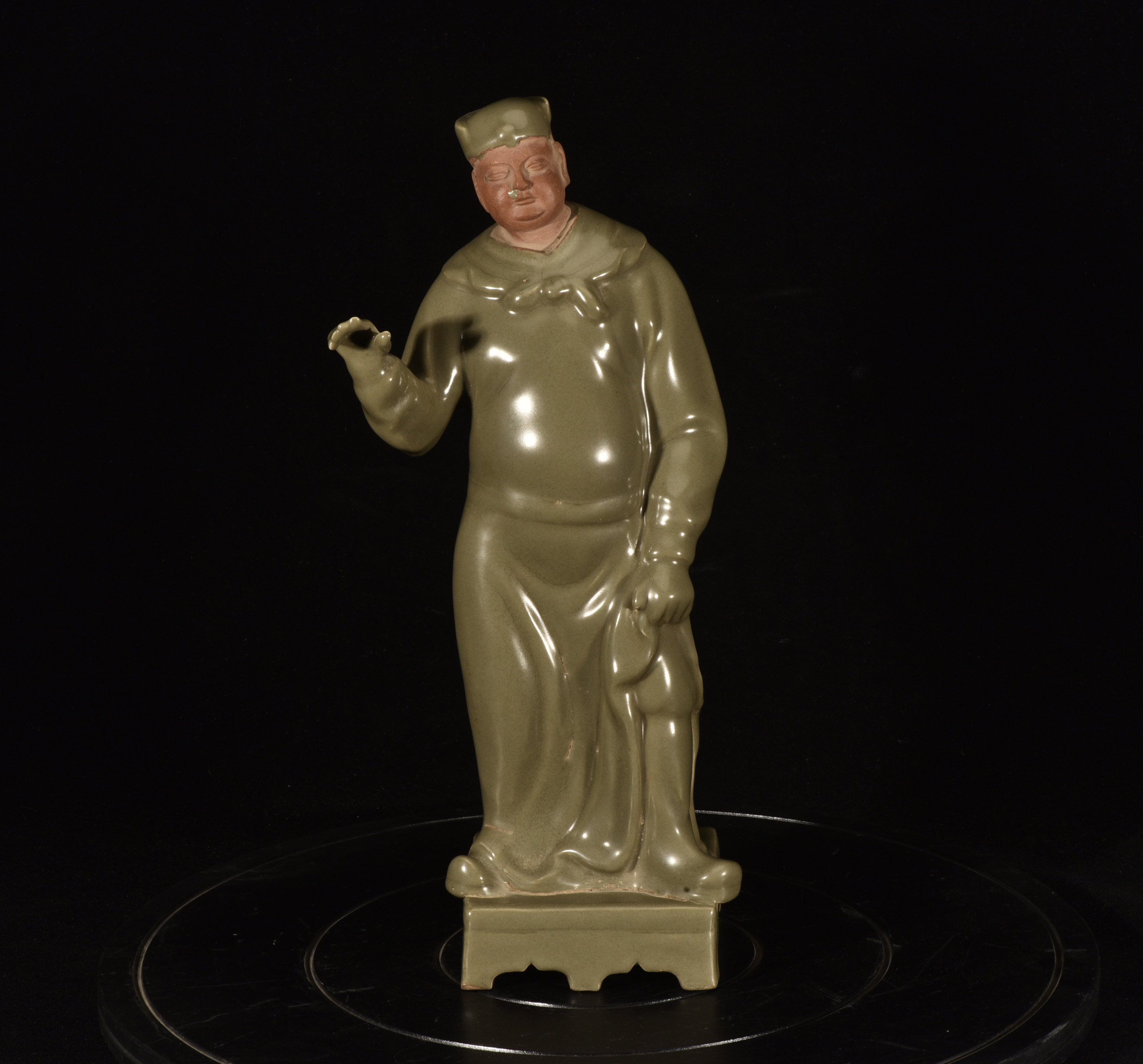 大宋高丽瓷梅子青釉瓷雕仪仗人物造像