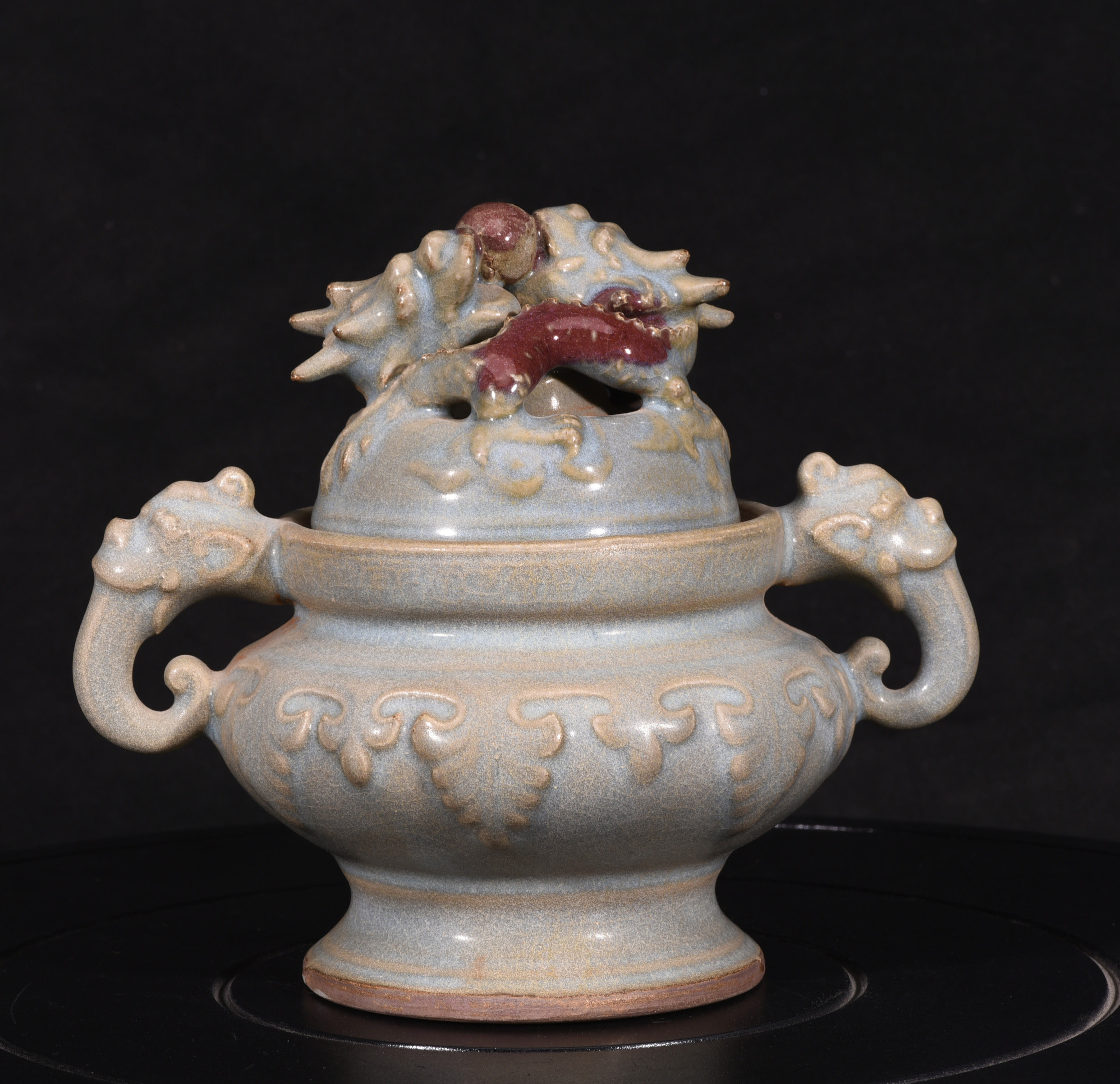 大宋窑变钧窑蓝釉红斑蟠龙纹花薰香炉