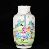 大清乾隆年制洋彩粉彩美人带子纹灯笼瓶