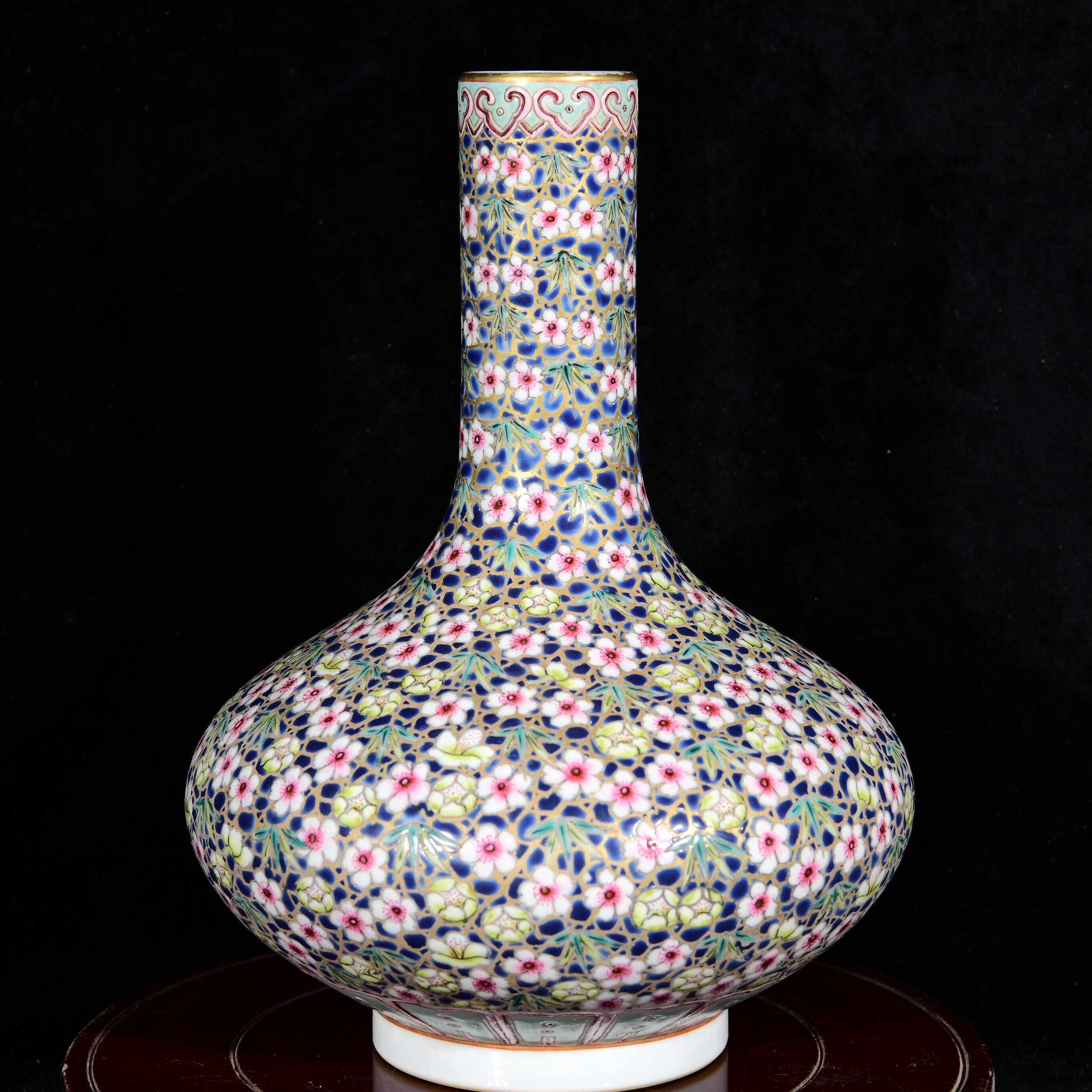 大清咸丰蔚秀园主人制洋彩珐琅彩本色真金满堂万花锦净水瓶