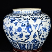 大明嘉靖年制松柴烧青花婴戏图纹纹片釉大罐